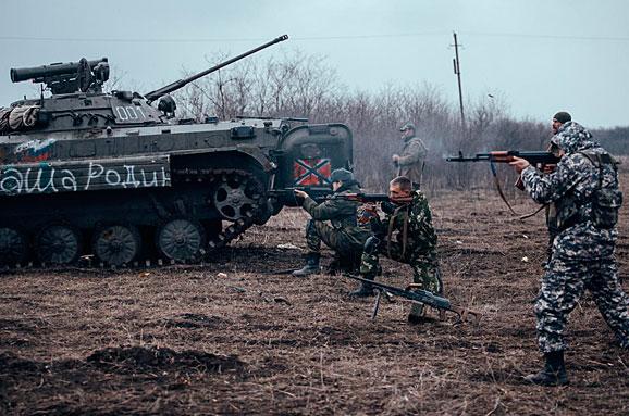 Вследствие 9 обстрелов боевиков травмирован один военный