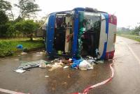 В Таиланде перевернулся пассажирский автобус: есть пострадавшие