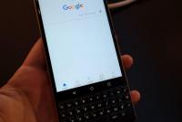 Смартфон BlackBerry KEY2 LE получил три камеры