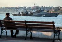 Порошенко предложил лишить гражданства жителей Крыма, получивших паспорта РФ