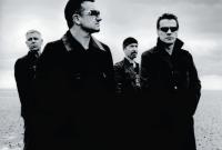 Вокалист группы U2 потерял голос во время выступления