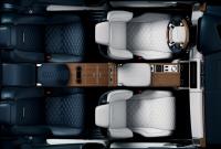Показан интерьер трехдверного Range Rover