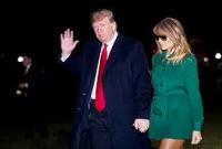 Ноги-то голые. В Сети обсуждают новый выход Мелании Трамп