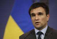 В посольстве Дании удерживают похищенного мальчика — Климкин