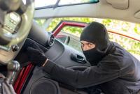 Иностранные воры-рецидивисты обворовывали машины в Донецкой области