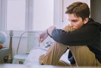 Психолог посоветовала, как подростку справиться с весенним обострением