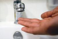 В районе Луганска массово травятся из-за грязной воды из крана - разведка