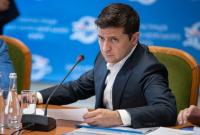 Зеленский подписал закон о защите прав потребителей финуслуг
