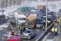 В Канаде произошла масштабное ДТП с участием 200 автомобилей