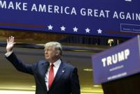 Троє підлітків з автоматами проникли на територію резиденції Трампа