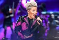 Pink заболела на коронавирус