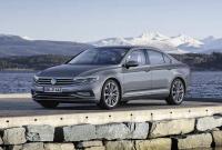 В моторную гамму Volkswagen Passat вернули двухлитровый агрегат